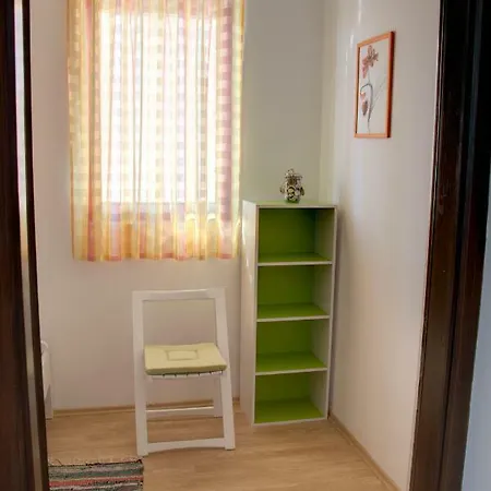 Pergola - Queen's Appartamento Nin