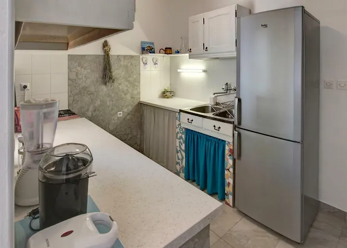 Pergola - Queen's * نين