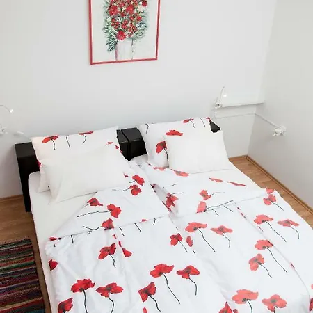 Pergola - Queen's Apartamento Nin